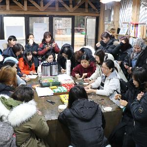 천년여행길 걷는 홍성걷기여행, 외국인에도 인기 만점!